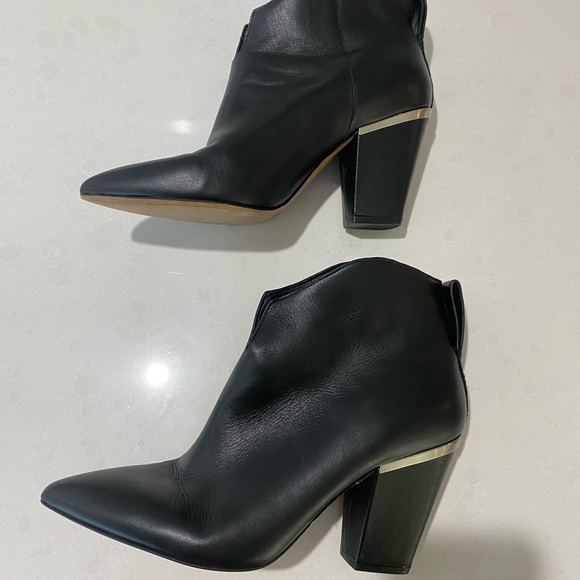 1. State Corben Leather Bootie - Picture 4 of 11